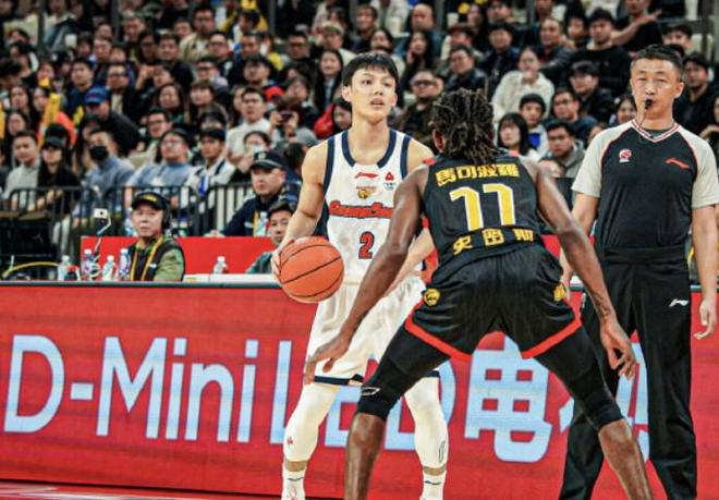 官方：因球迷在客場使用不當口號，廣東隊友好型賽場記分扣1分