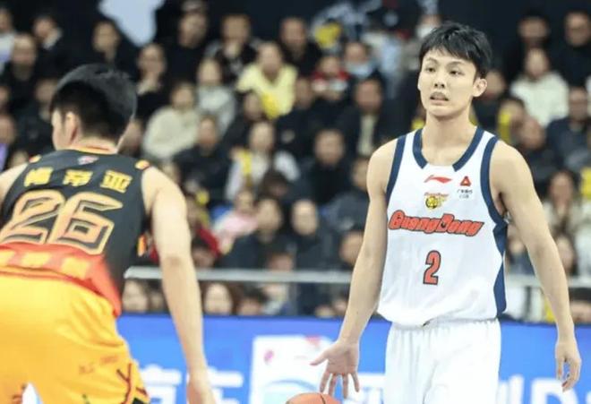 杜鋒又挨批瞭！進攻無戰術+亂換人，最後防守回合出大問題！